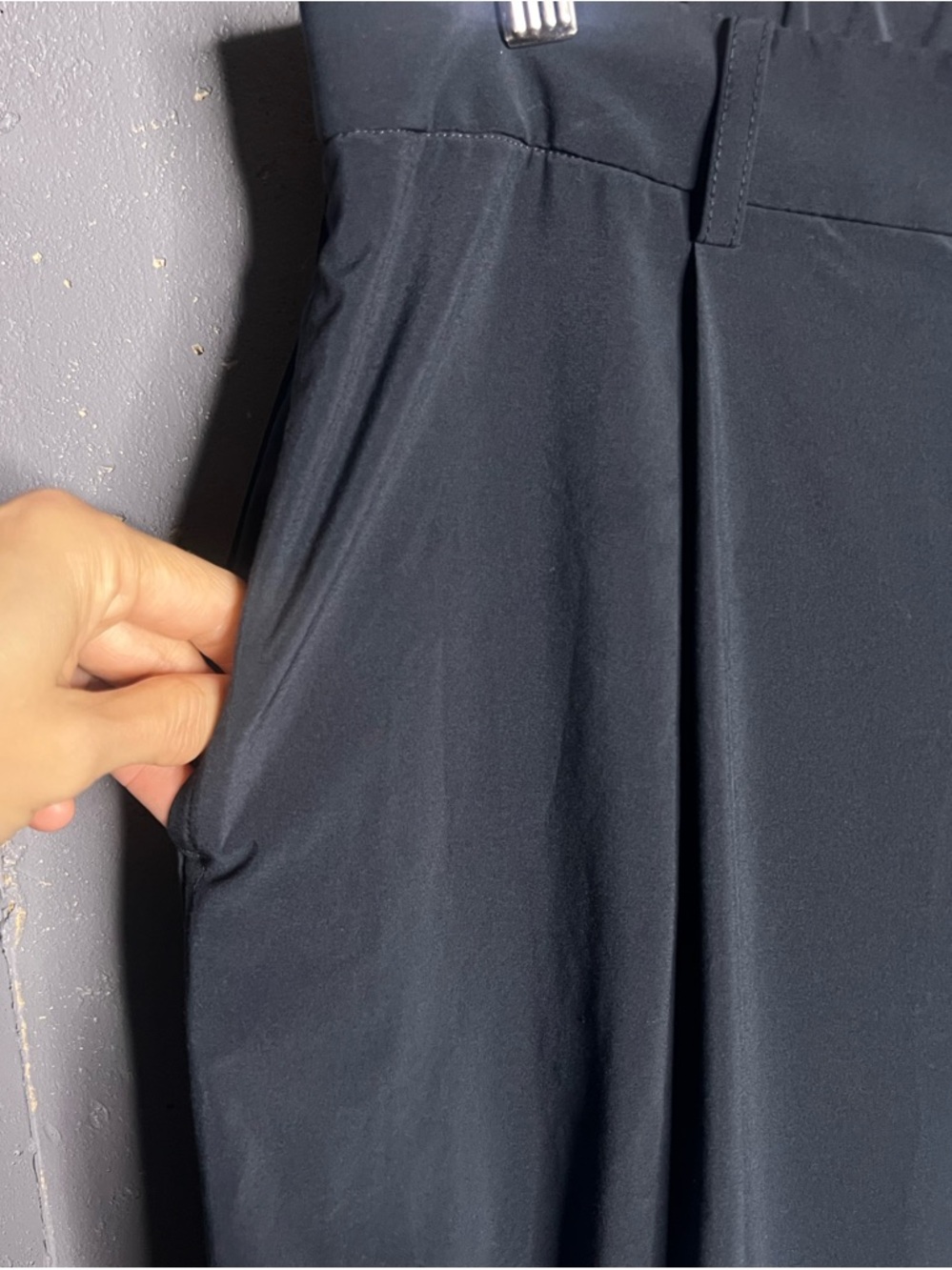 Vuori Women's Lightweight Pleated Front Villa Trouser Pant Navy Blue Extra Large - Picture 6 of 10